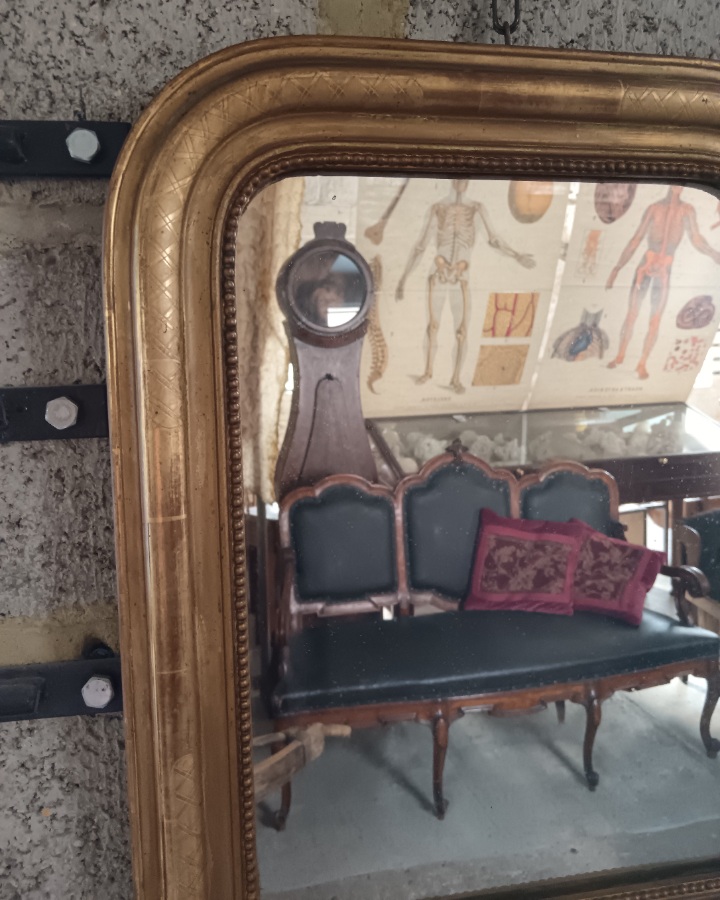 19th century French gilded mirror of small dimensions (5).jpg